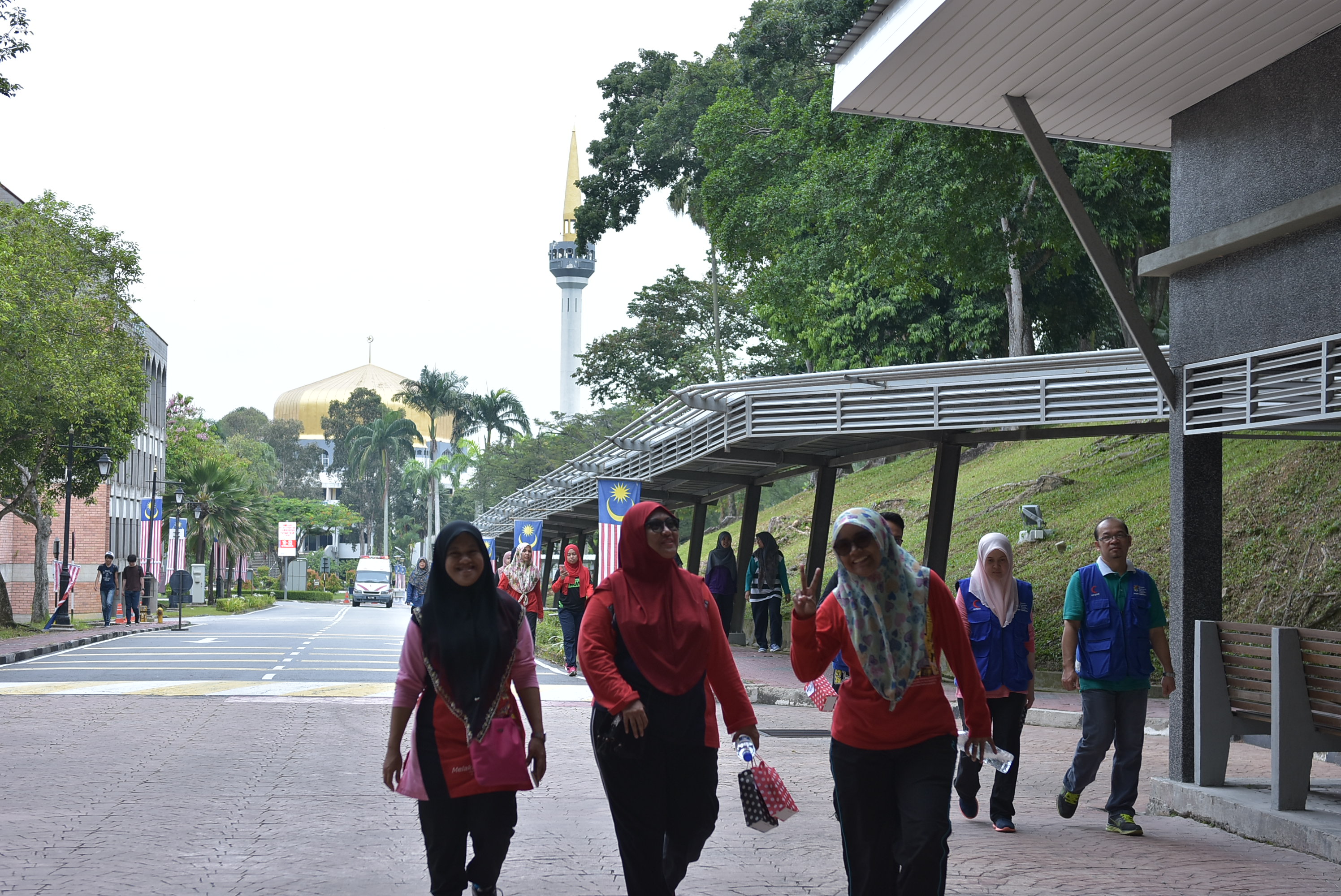 UKM 9487